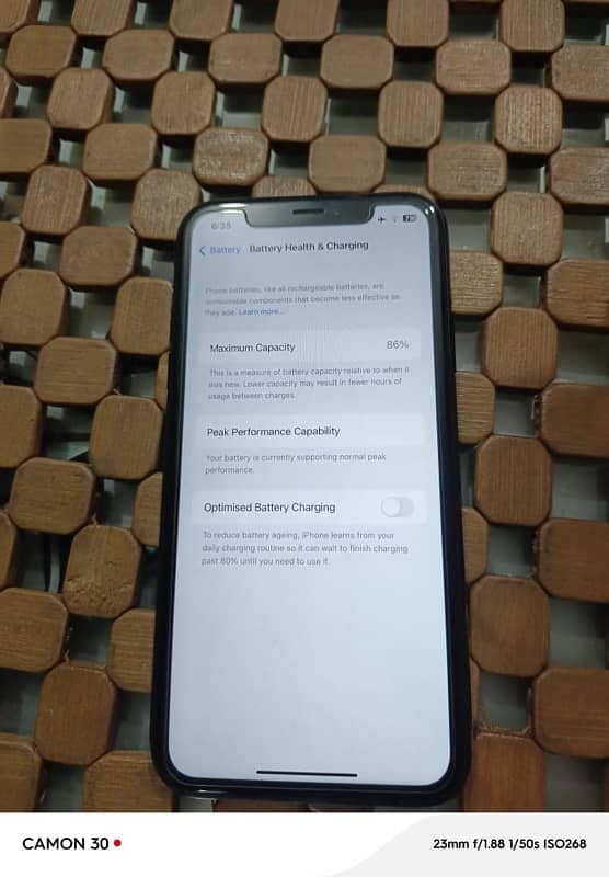 iphone xr 64 gb hyy battery heath 86 hyy 10by8 condishion hy all ok hy 7