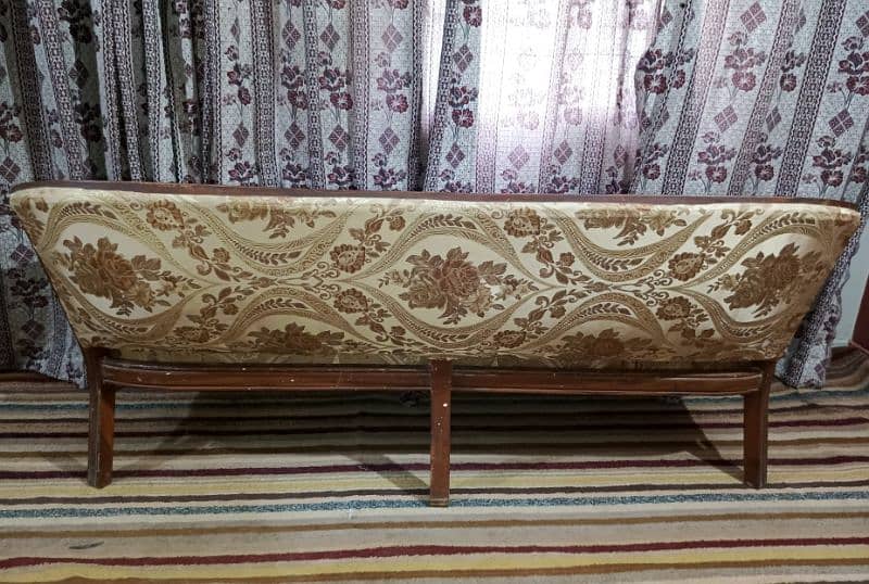 Sofa Set - 5 Seater 4