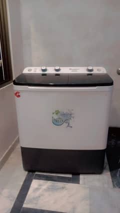 Dawlance washer&dryer 6 month used warranty available.