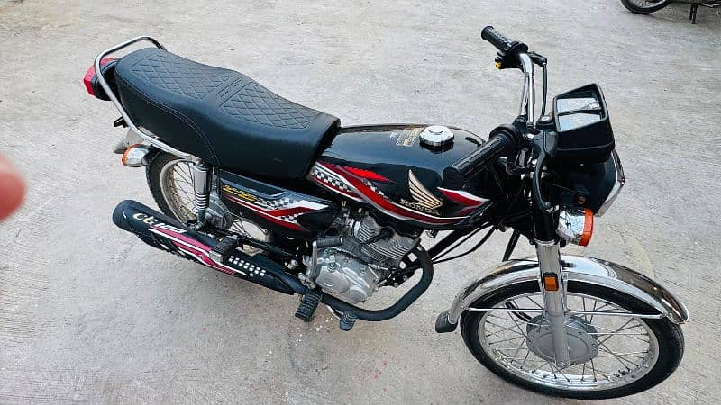 Honda CG 125 2024 5