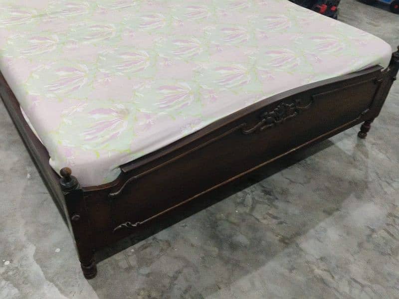 Queen Size Wooden Bed 3