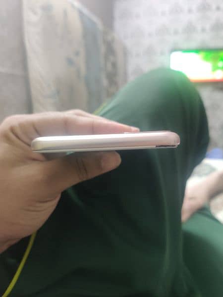 Huawei p20 lite ,honor 9c golden colour 12