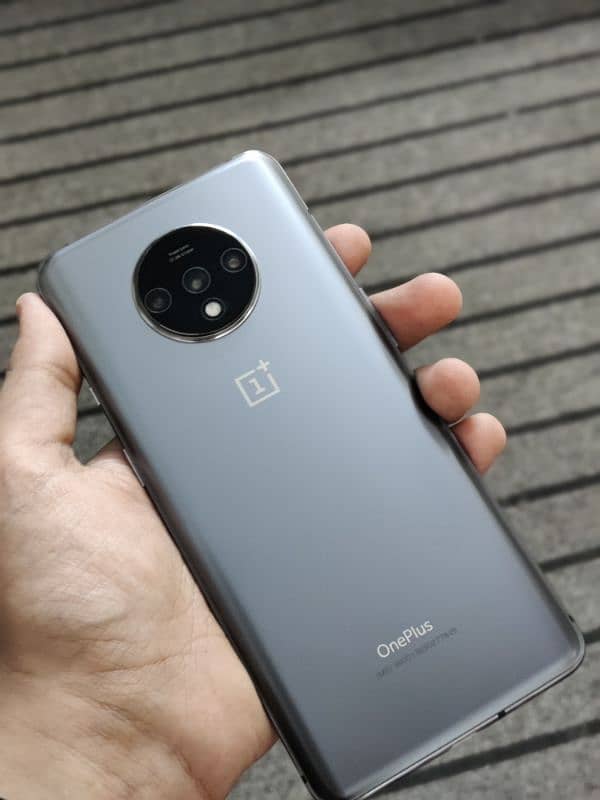 OnePlus 7T (lush condition) 1