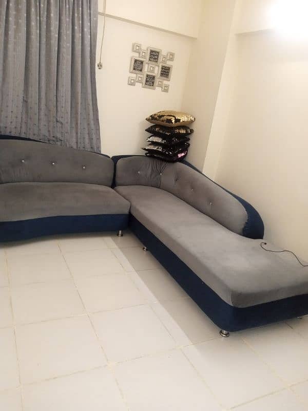 L shaped sofa new condition 10/10 4