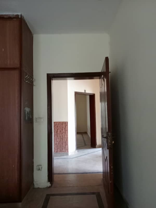 1 Kanal house for rent johar town main road school academy office (Call center + Software house) 6