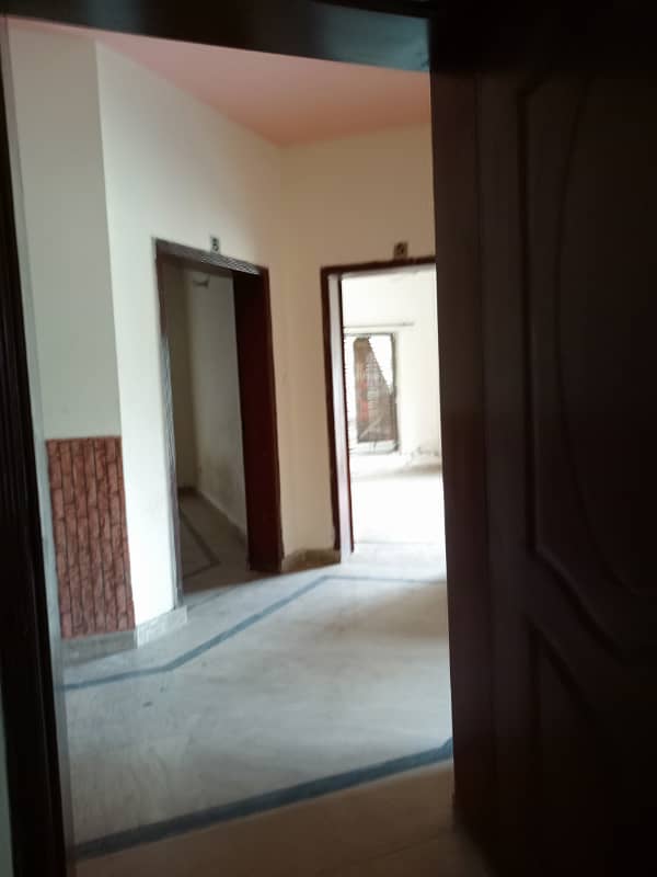 1 Kanal house for rent johar town main road school academy office (Call center + Software house) 11