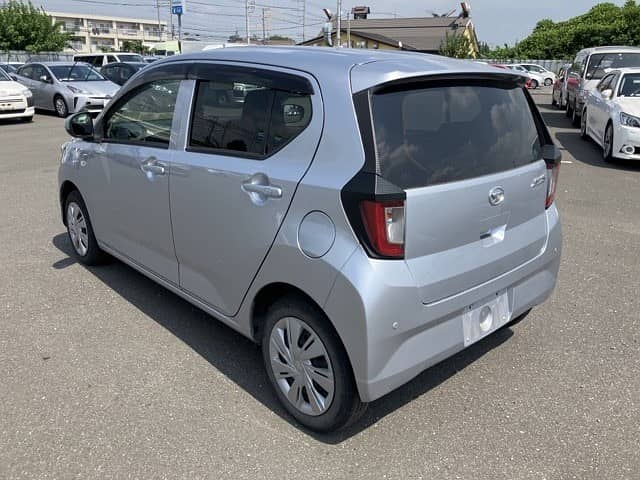 Daihatsu Mira ES XSA3 2021 3