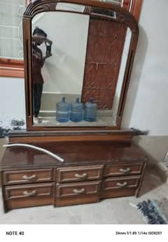 sofay and dressing table