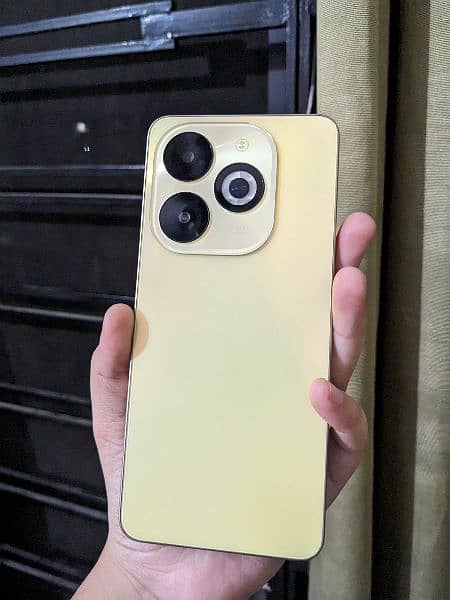 Infinix Smart 8 Pro 1