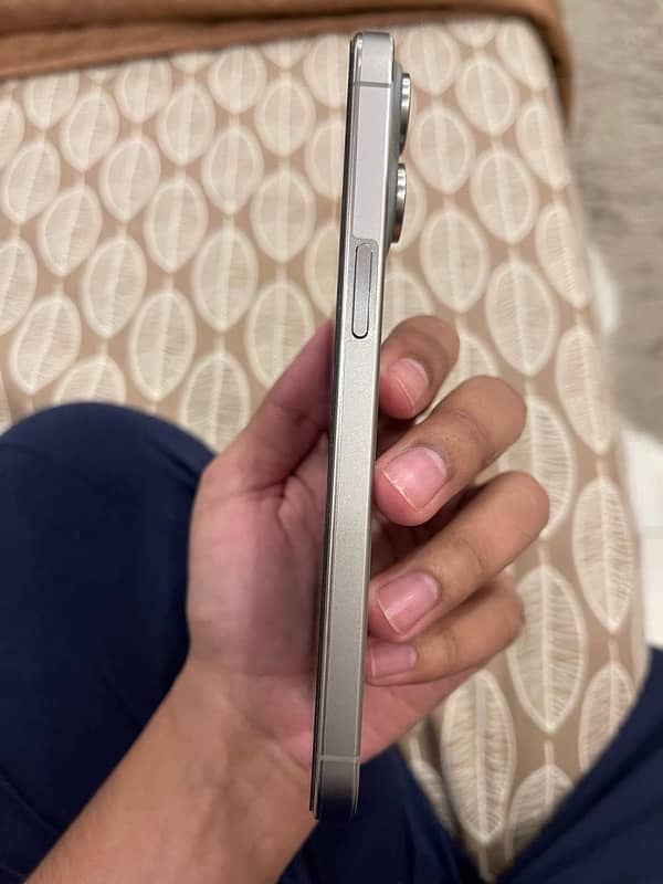 I am selling my. Apple IPhone 15 Pro Max Natural Titanium 3