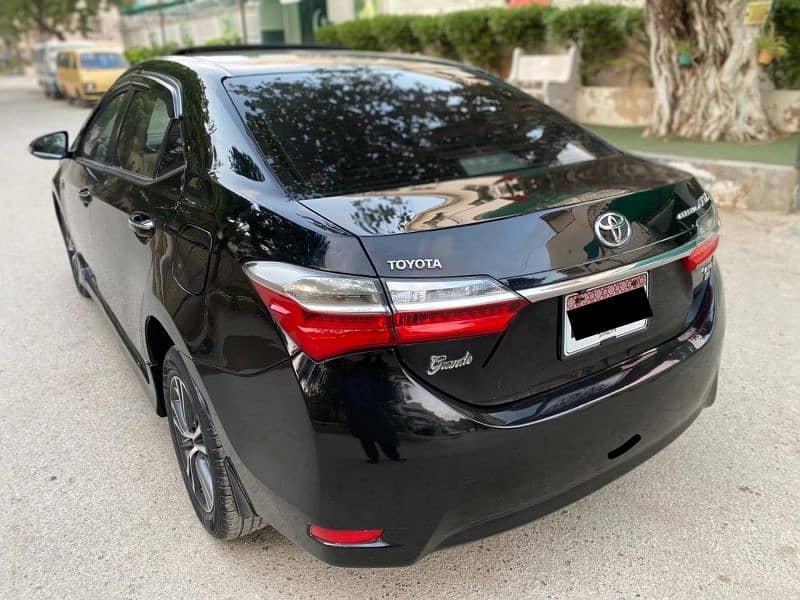 TOYOTA COROLLA ALTIS GRANDE 2019 4