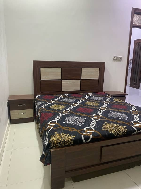 Wooden Bed Set 5