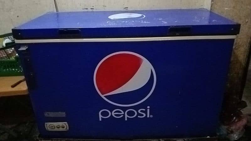 Refrigerator Available For Sale With 9/10 Good Condition Large Size. . 1