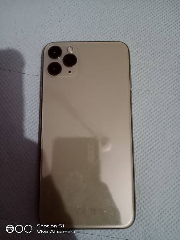 iphone 11 pro max golden Non PTA Dual sim 3