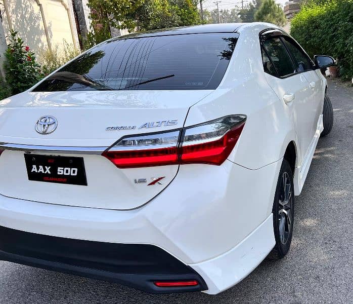 Toyota Corolla Altis 2016 6