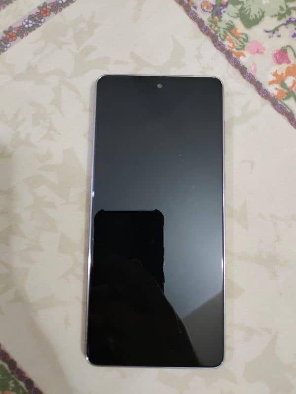 Samsung A73 grey 4