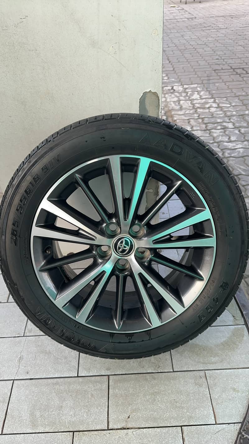 Original toyota grande rims and yokohama tyres up for sale 1