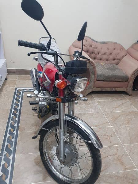 CG 125 Bike 6