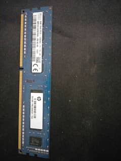 4GB DDR3 RAM 1600 mhz,  boostable to 2300 mhz.  Original HP