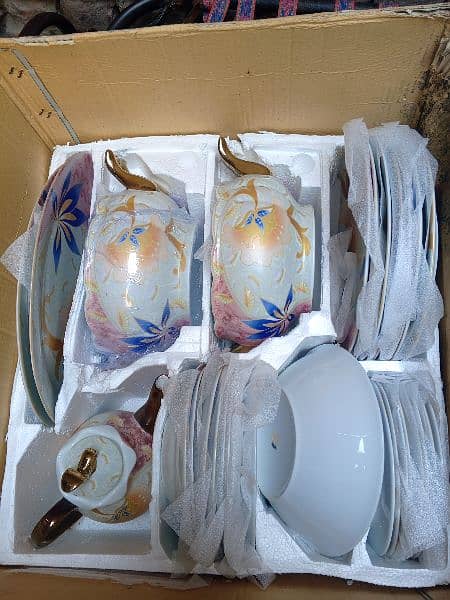 80 pcs dinner set  cheeni bon new box pack 0