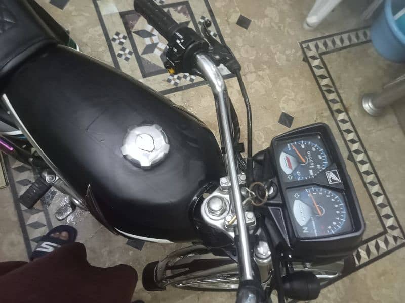 Honda 125 mint condition fr sale 5