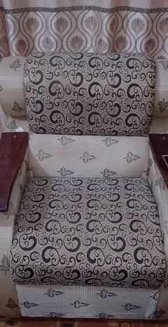 5 Seater Sofa Set Slightly Used