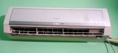 Gree AC 2 Ton DC Inverter Used Rs 90000