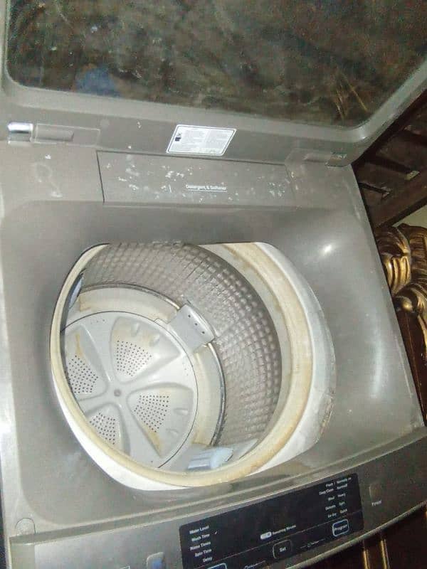 Haier Automatic washing Machine|28 kg capacity|Top Load|Slightly used 0