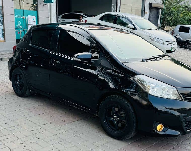 Toyota Vitz 2013 MODEL 2016 IMPORT 3