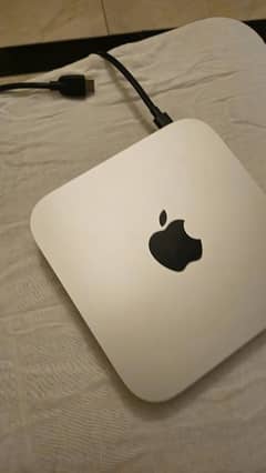 Mac Mini (Apple M2)