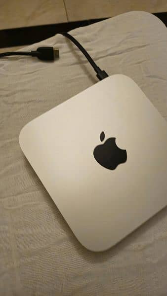 Mac Mini (Apple M2) 0