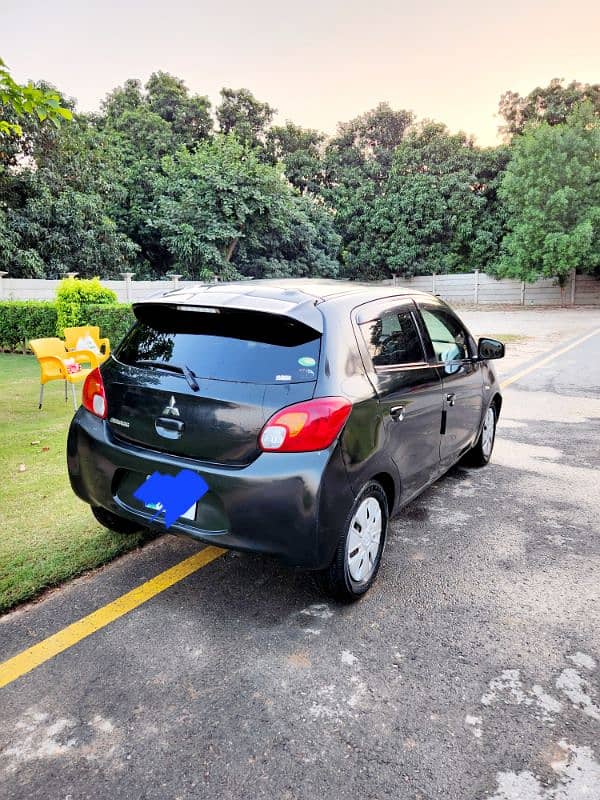 Mitsubishi Mirage 2012 model , registered 2015 1