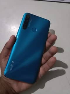 Realme 5i full box exchange possible 4/64- 5000mah btry 665 snapdragon