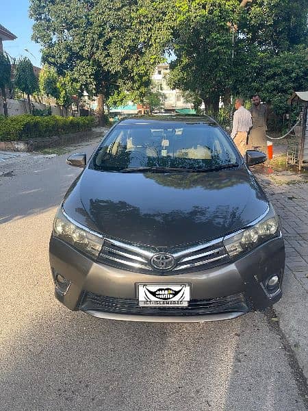 Toyota Altis Grande 2015 CVT-i 1.8 0