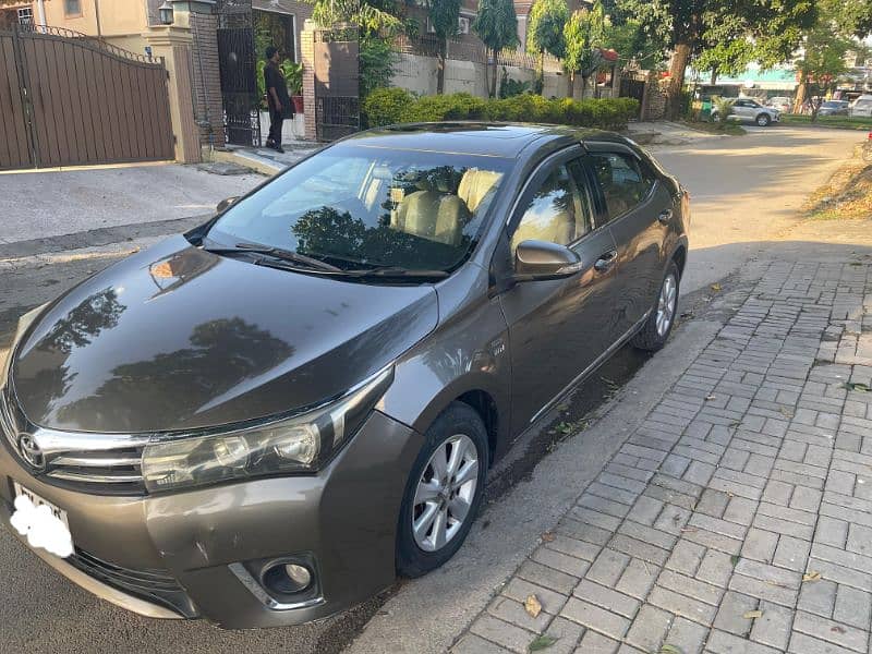 Toyota Altis Grande 2015 CVT-i 1.8 1