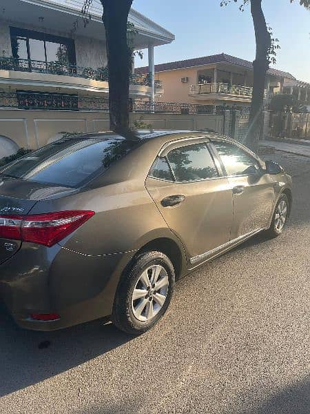 Toyota Altis Grande 2015 CVT-i 1.8 5