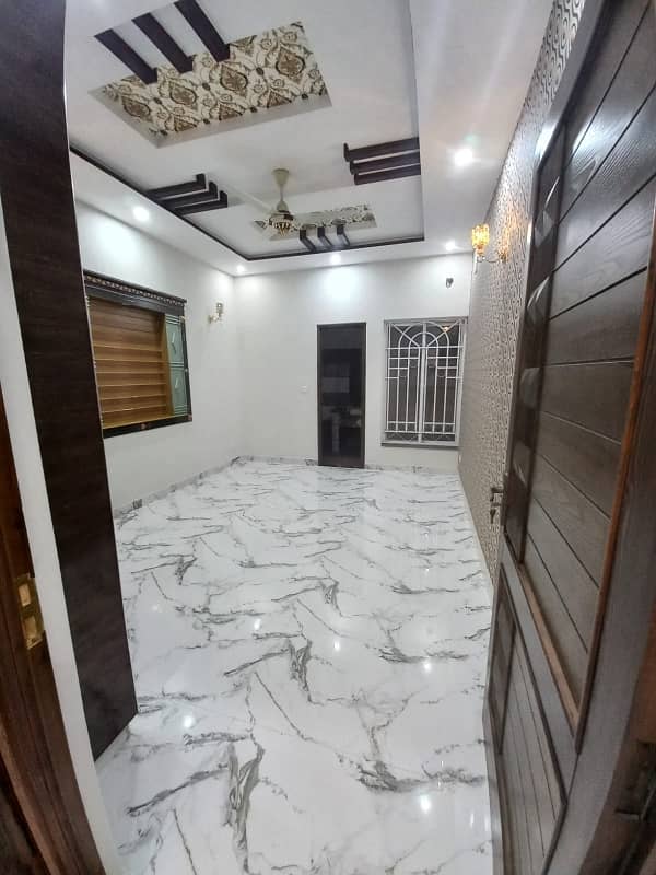 1 kanal beautiful single story house for rent 4