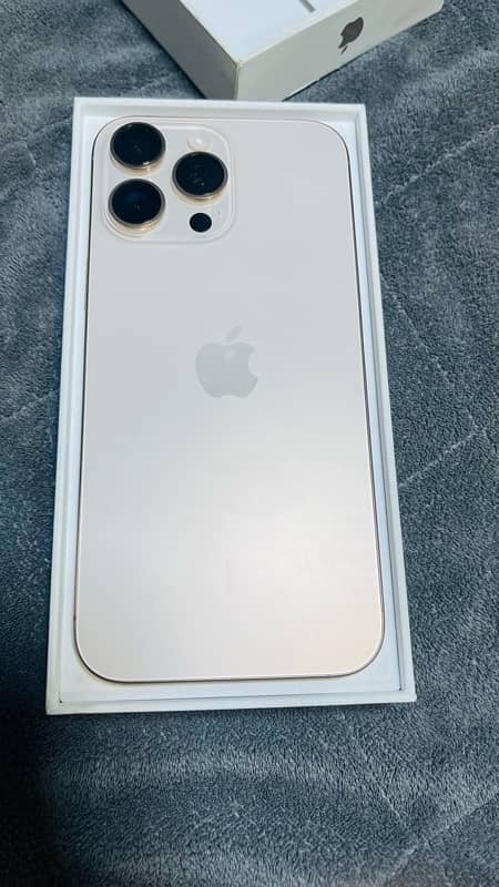 Iphone 16 Pro Max 256 GB Decert Titanium 4