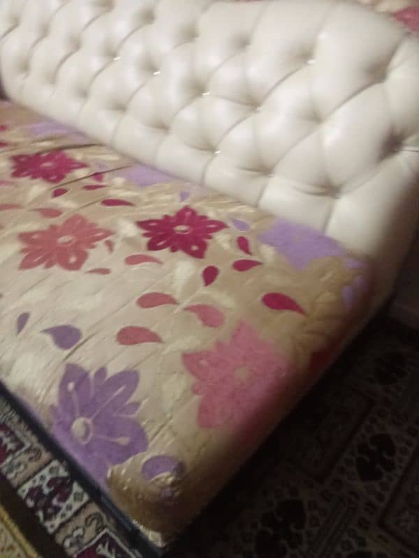 Dewan sofa 4