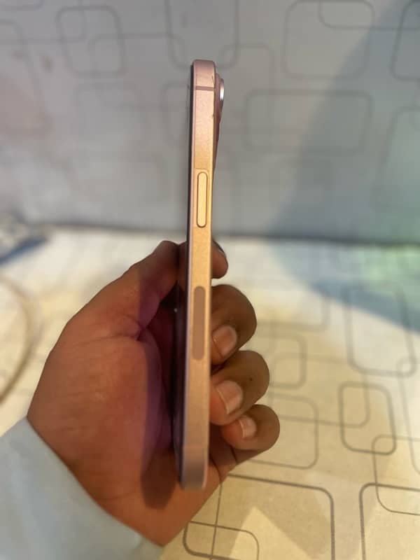 iPhone 15 baby pink colour condition 10/10 jv non pta 1