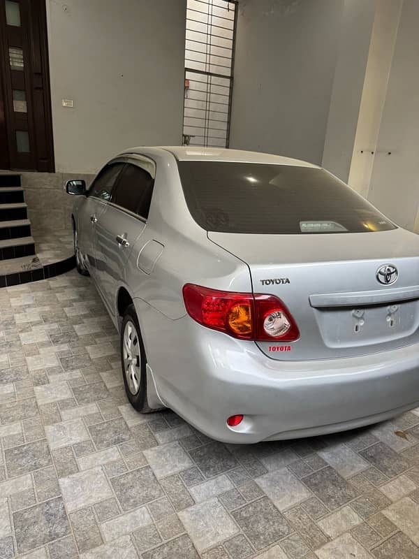 Toyota Corolla GLI 2010 3