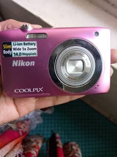 NIKON COOLPIX S2600 0