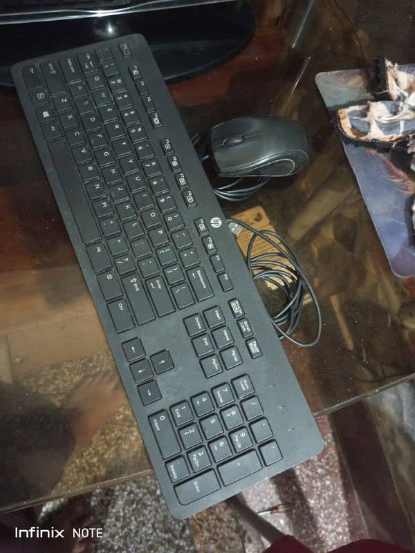 Complete PC setup with Samsung LCD,CPU,Keyboard,Mouse. 2