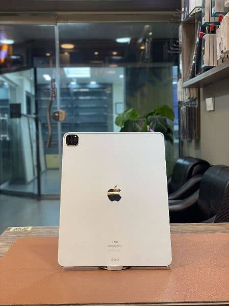 iPad Pro M1 Chip 2021 Model 2