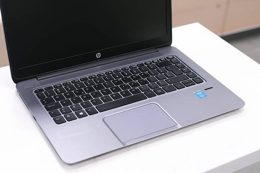 HP EliteBook Folio 1040 G2 | 14" HD | Core i5 | 4GB RAM | 128GB SSD 2