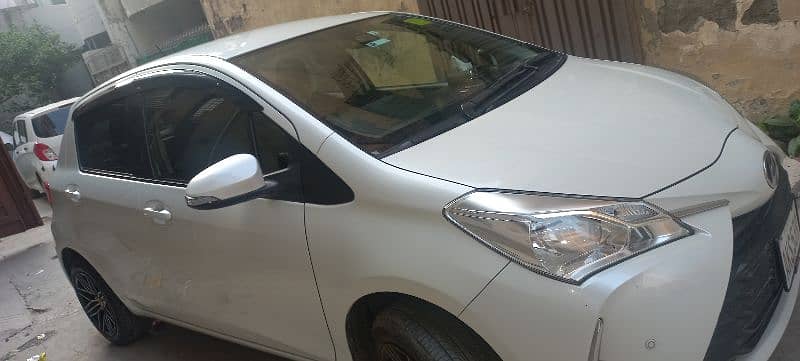 Toyota Vitz 2018 13