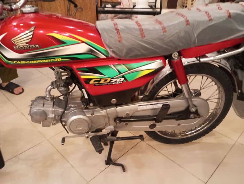 HONDA 70 PH NO 03159468591 LIKE NEW BIKE 2023/22 2