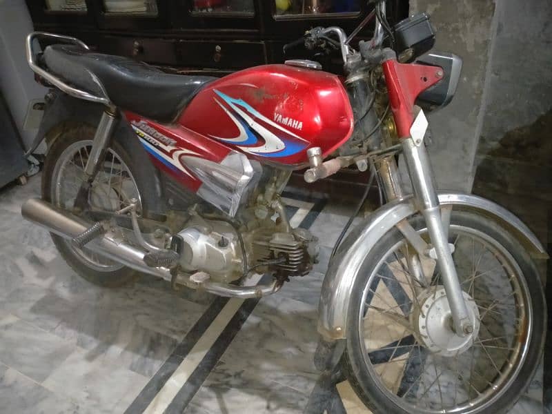 Yamaha Junoon 1