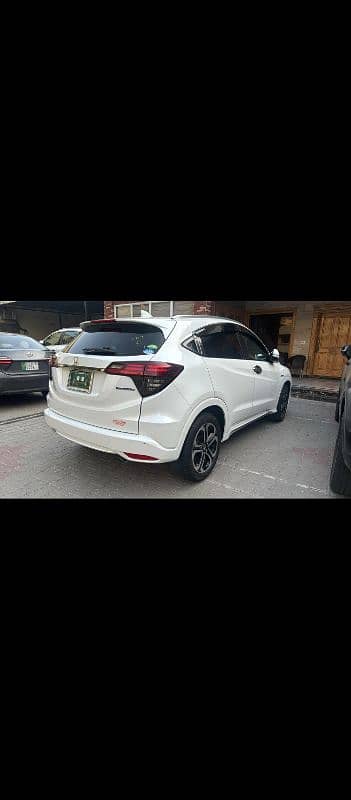 Honda Vezel 2018 1