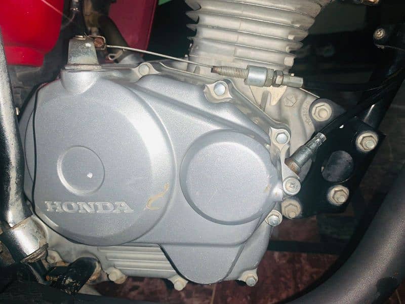 Honda 125 model 2022 with all papers genuine phone 03130184388 3